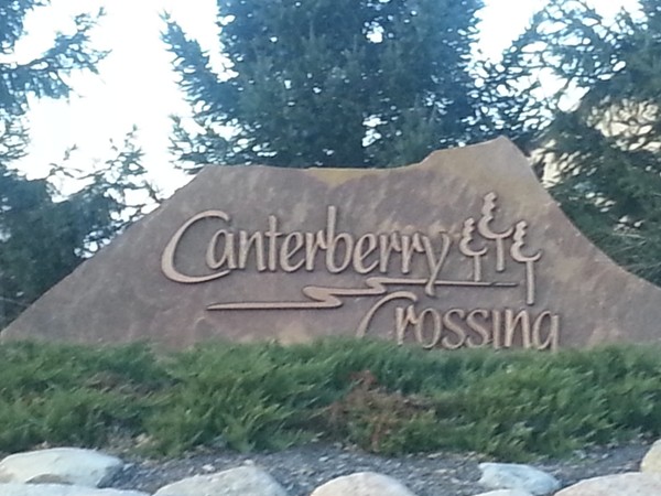 Canterberry Crossing entrance