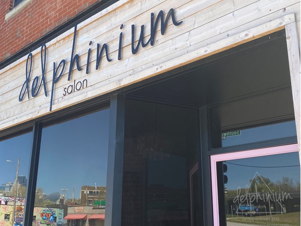 If you are looking for a new salon, you must go to Delphinium