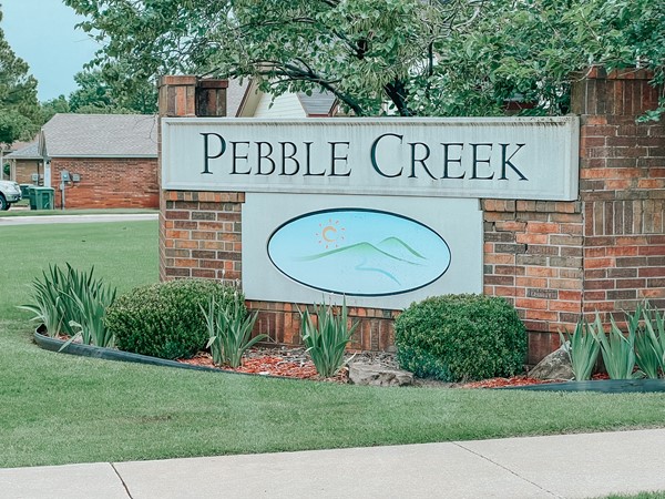 West entrance of Pebble Creek. Walking distance to shopping and restaurants 