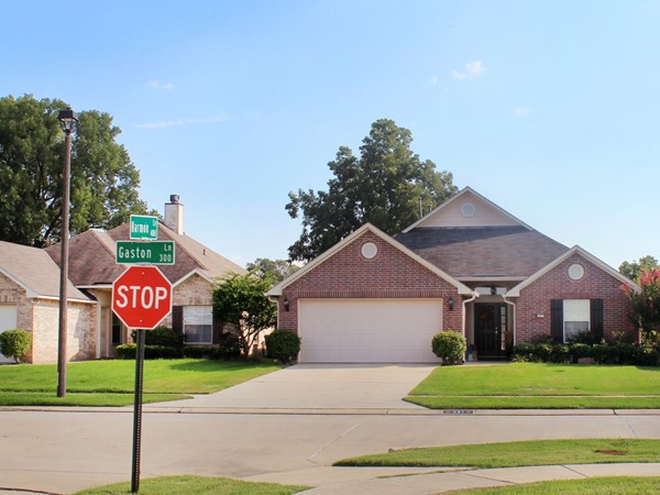 The perfect neighborhood for your growing family with South Bossier schools