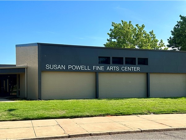 Fine arts center named after former Miss America, Susan Powell
