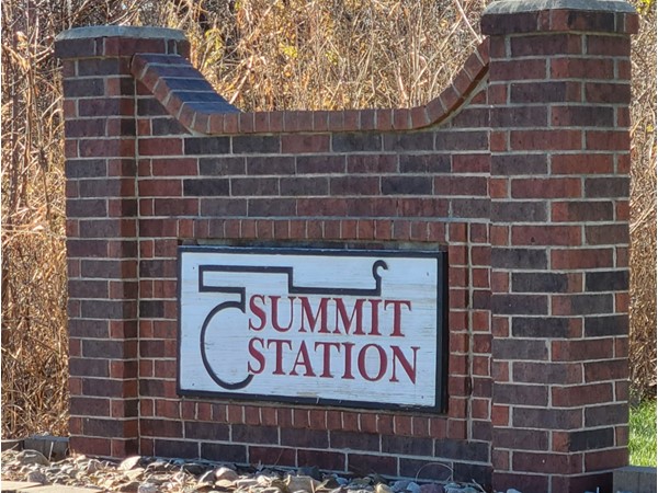 Summit Station is a great Lee's Summit neighborhood in a perfect location