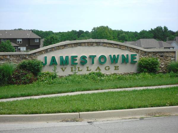 Entrance Jamestowne Village subdivision