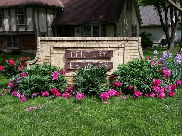Century Estates in Lenexa enjoys amenities within walking distance