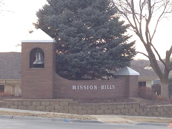 Entrance to Mission Hills
