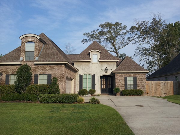 Custom home in awesome Autumn Creek Subdivision