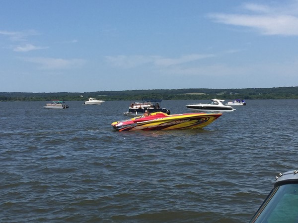 Boaters gathering for GLOC boat races in Grand Lake O' The Cherokees