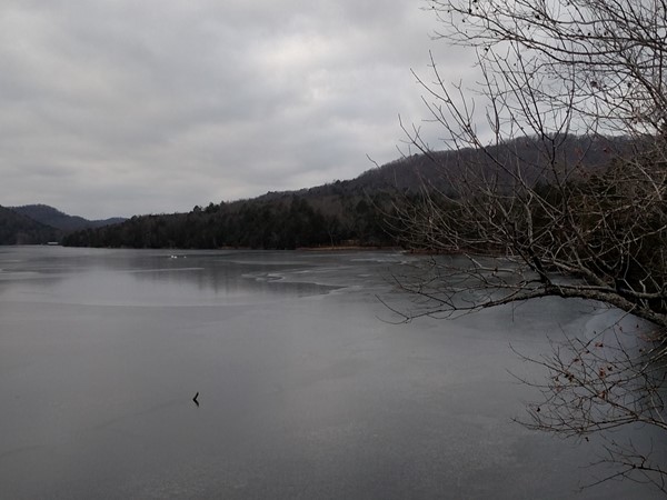 Cloudy and cold morning hike along Leatherwood Lake Loop Trail in Eureka Springs