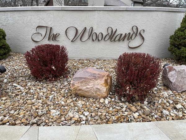 The Woodlands is a beautiful neighborhood located right in Gladstone
