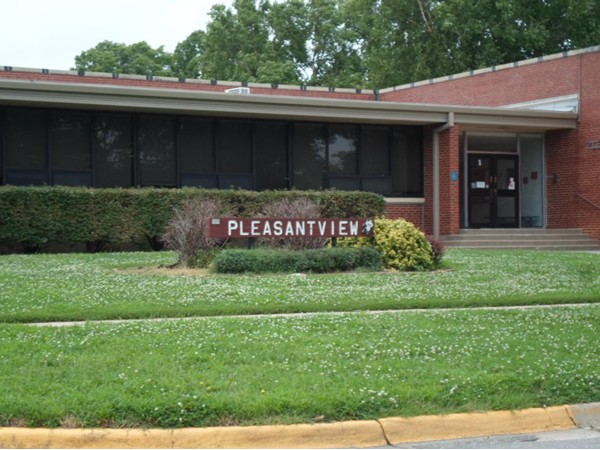 Pleasantview Elementary, Derby