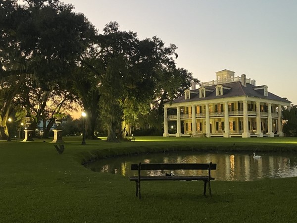 Sunset at Houmas House, a historic sugarcane plantation from the 1880s