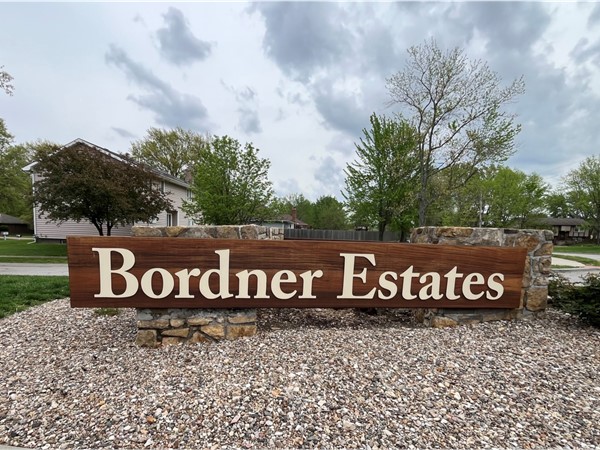 A charming well established neighborhood in the heart of Lee's Summit!