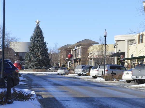 A look at the annual Christmas tree at Village Point Shopping area