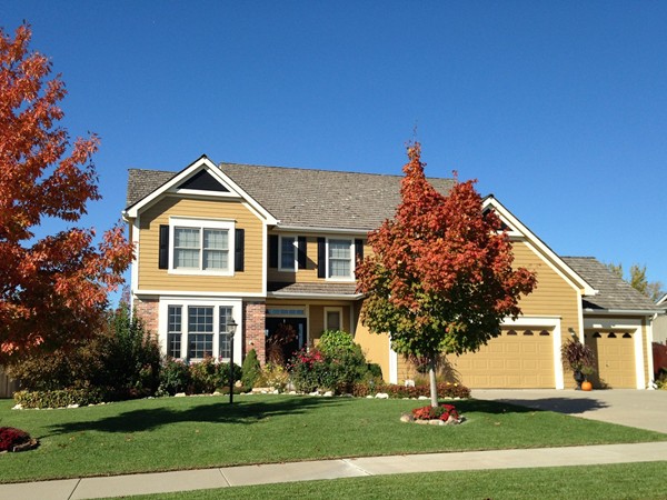 Fall colors highlight the homes of The Reserve at Alvamar neighborhood