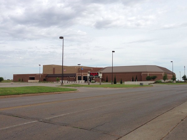 Pioneer Center is a $23 million, 960 seat facility. Part of the Elk City Public Schools