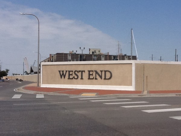 West End (Lakefront) is a great area to relax, eat, and enjoy the views along Lake Pontchartrain