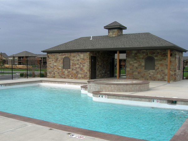 Estates of Wolf Creek swimming pool.