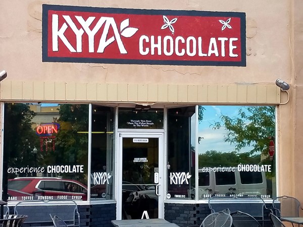 First retail location for Kyya ~ the first ‘bean-to-bar’ chocolate company in Arkansas