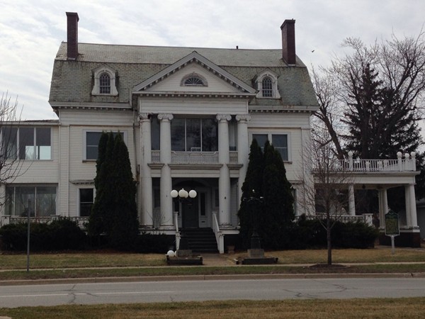 Historic Chesaning Heritage House- a former fine dining restaurant and mansion now sits vacant 