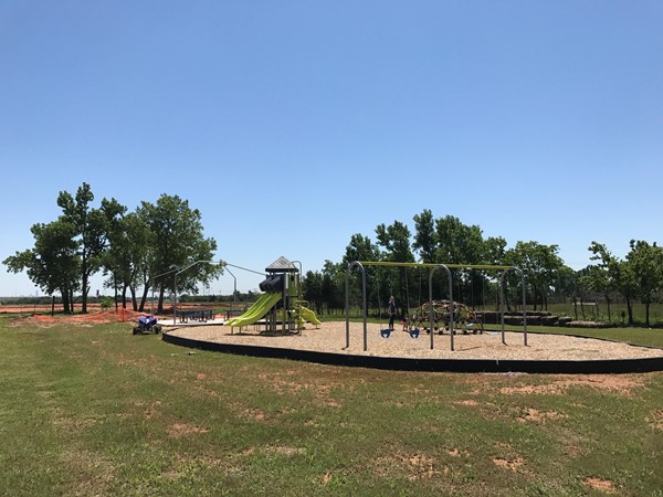 Chisholm Crossing HOA features a new park and pavilion