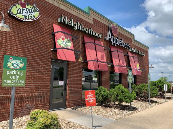 Applebee’s makes it easy to grab a great lunch with their car side to go 