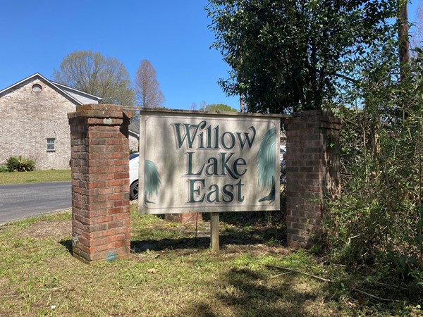 Willow Lake East Subdivision entrance