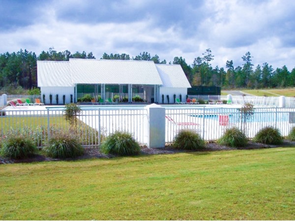 View of the beautiful Bellegrass pool