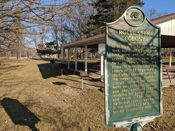 Information sign for Rochester Lake 