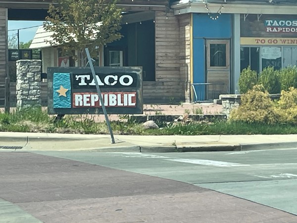 If you haven't been to Taco Republic, by Joe's of Kansas City, you must try-Cool vibes