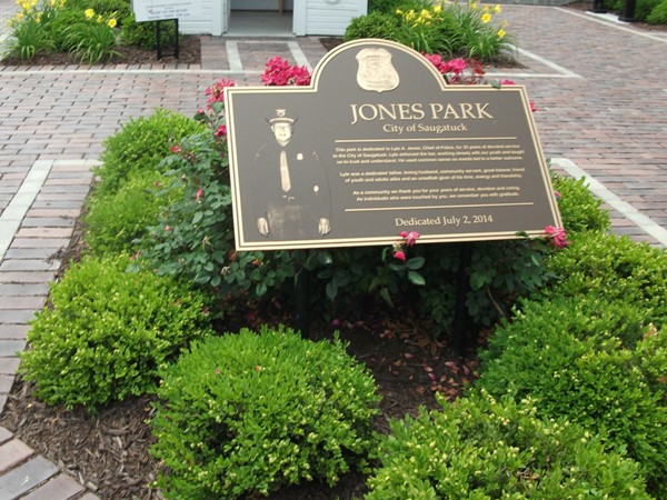 Park dedicated to Lyle A. Jones, city police chief for 33 years