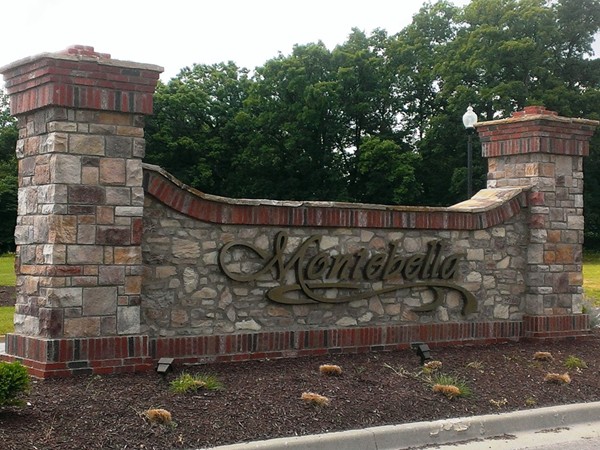 Montebella entrance, Riverside