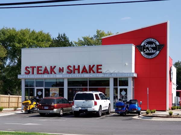 The new Steak and Shake in Greenbrier on Highway 65