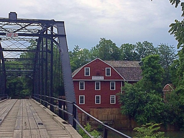 War Eagle Mill is a fun attraction on Beaver Lake. Craft fairs are held here each spring and fall