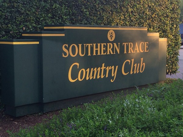 Southern Trace Country Club entrance