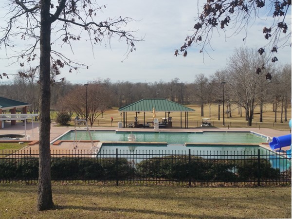 The Southern Trace swimming pool that overlooks the driving range