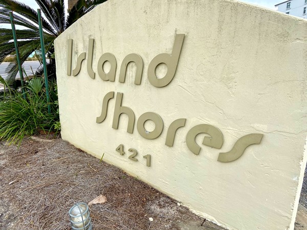 Island Shores Condominium entrance sign
