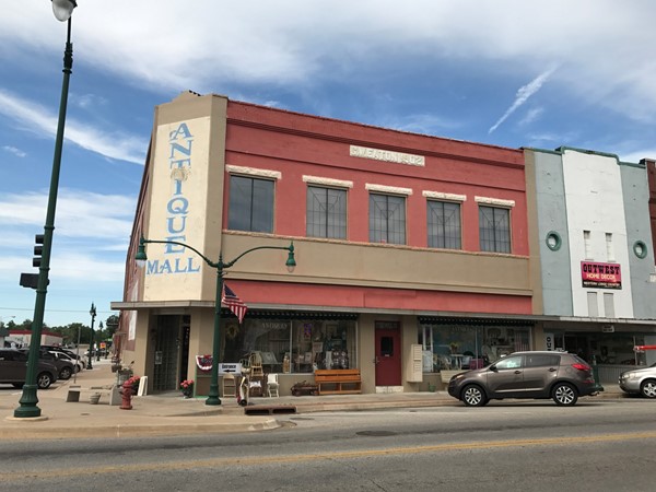 Often small town America hosts antique malls. Claremore has great options but so much more