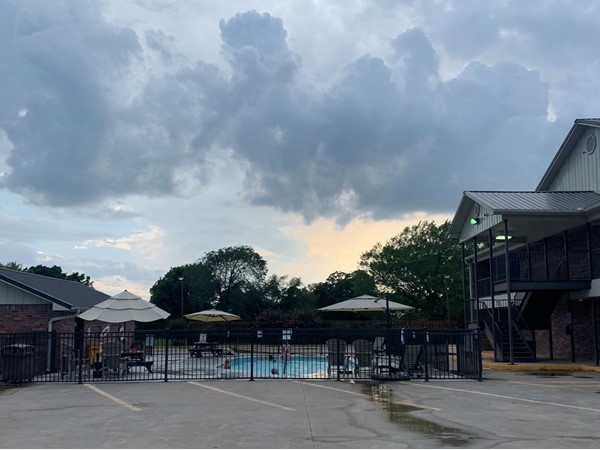 Twin Lakes Hotel pool  