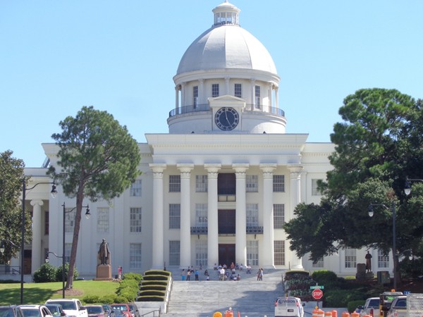 Such a beautiful day downtown at the Alabama State Capitol 