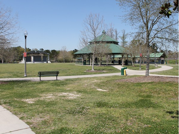 Slidell Park has many outdoor free concerts performed through spring and summer