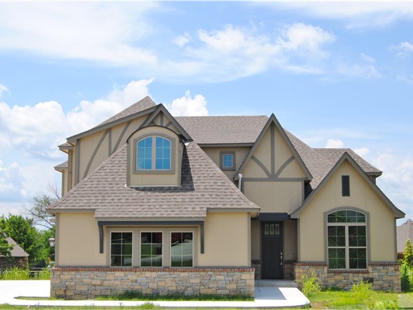 With so many floor plans available, you're going to love your new home in Sheridan Crossing