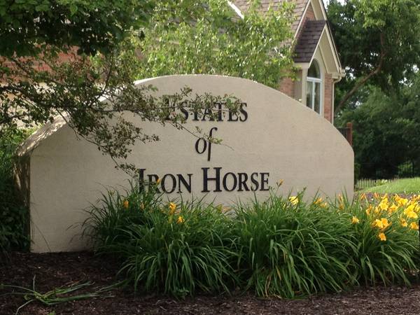 Estates of Ironhorse, entrance from Ironhorse Golf Club