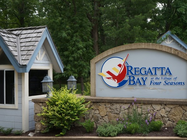 Entrance to Regatta Bay