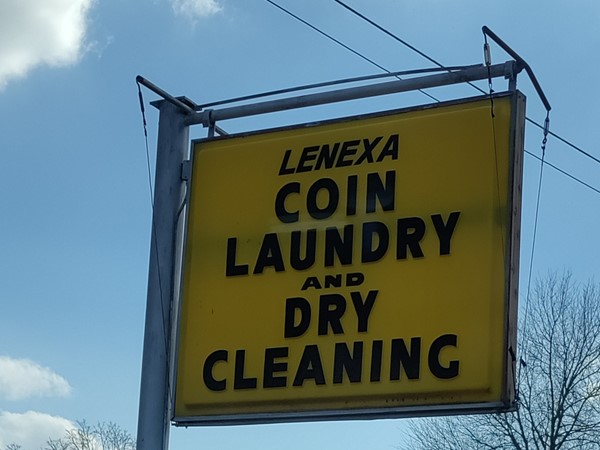 Always a great place to stop and do a load of laundry. Nice people and a very clean establishment 
