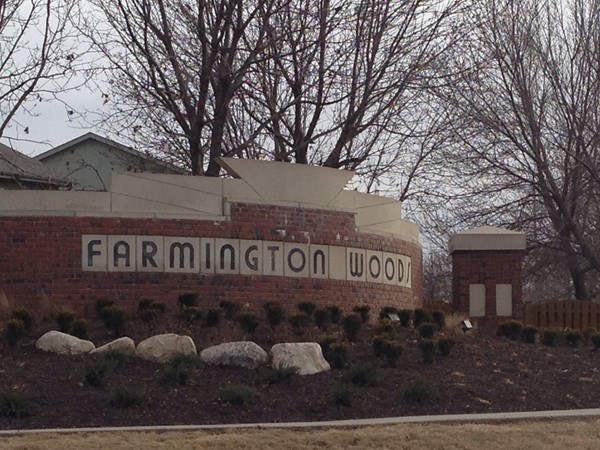 Entrance to Farmington Woods
