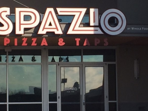 Pizza and Taps located next to Whole Foods