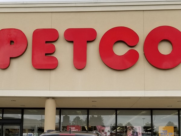 Petco pet store near Lakewood on McCain Boulevard in Little Rock 