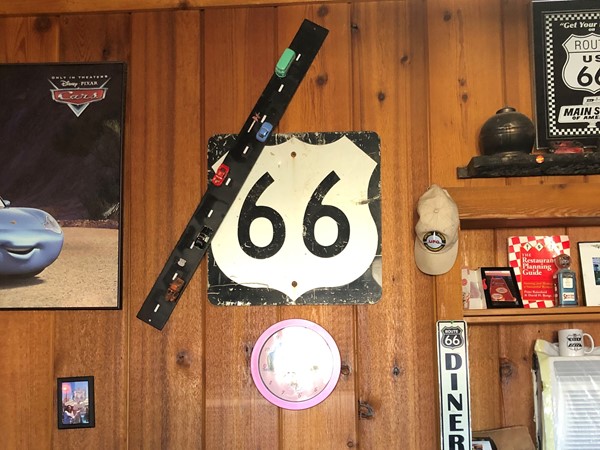 Lots of good places to eat off Route 66