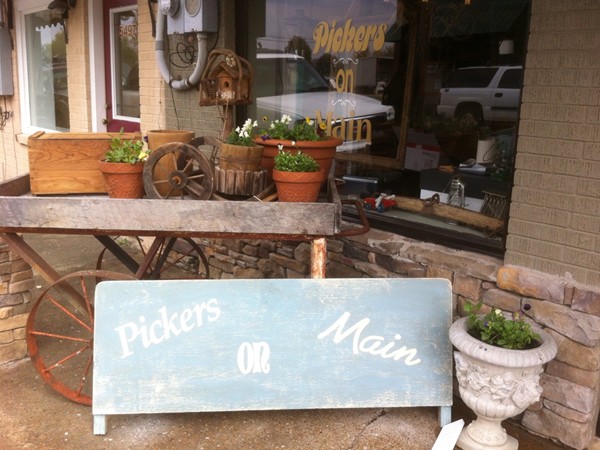 Come and shop at Pickers on Main in New Hope