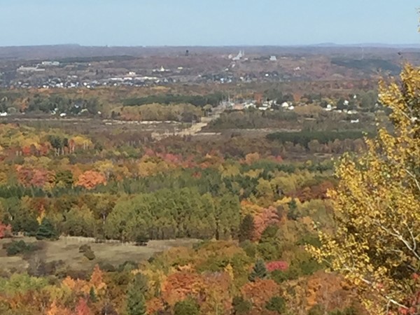 View north from Whealkate Bluff outside of South Range. Fall color is at 100%